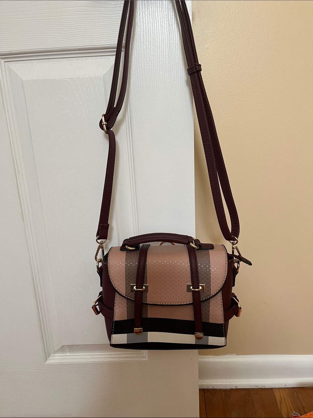 Leather Shoulder bag with removable strap